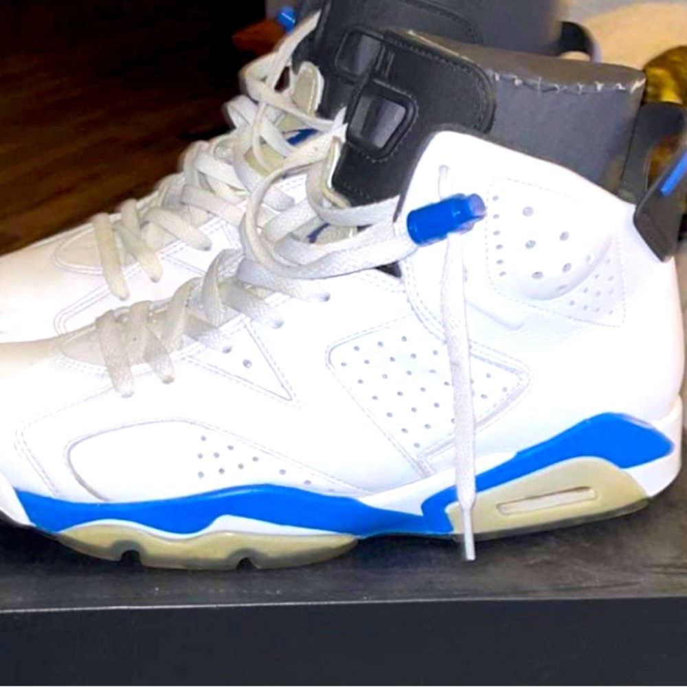 Jordan Sport Blue